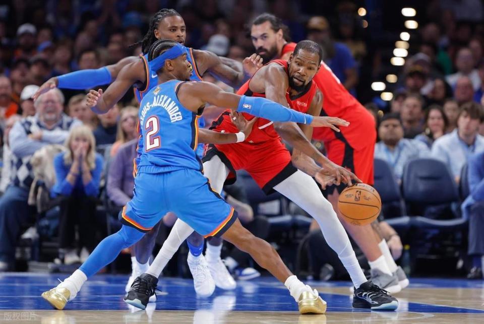 金年会体育-亚历山大表情挑衅，狂喷杜兰特到底说了啥？原话曝光比追梦还扎心